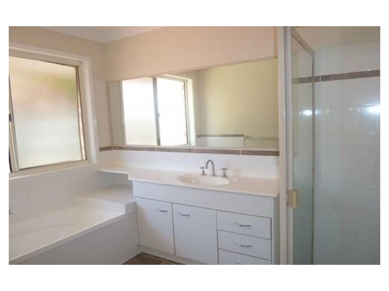 31 The Boulevards, Redland Bay QLD 4165