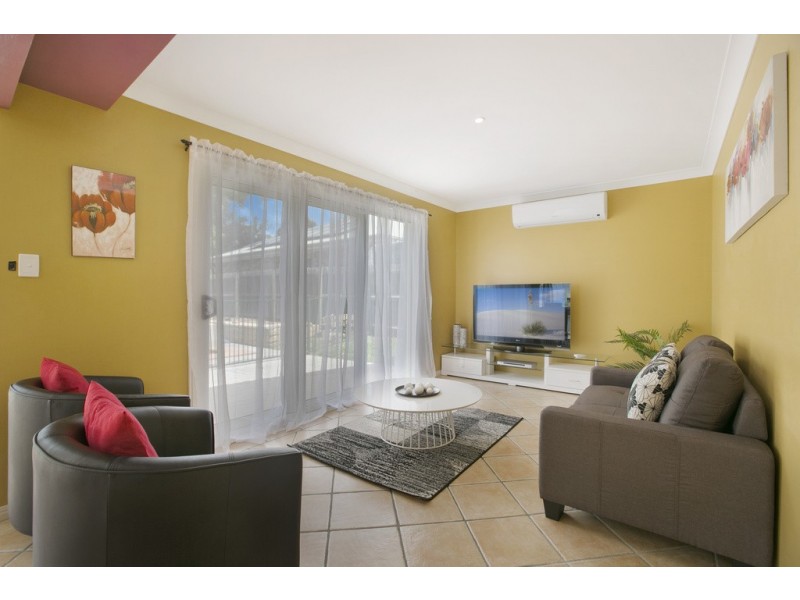 3 Alex Court, Redland Bay QLD 4165