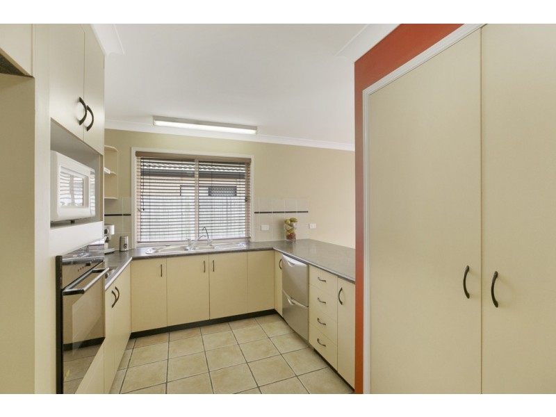 3 Alex Court, Redland Bay QLD 4165