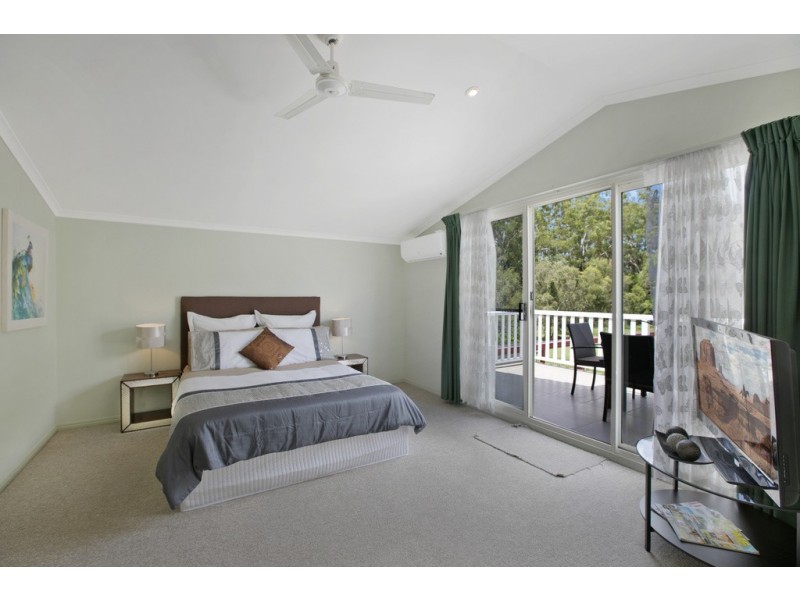 3 Alex Court, Redland Bay QLD 4165