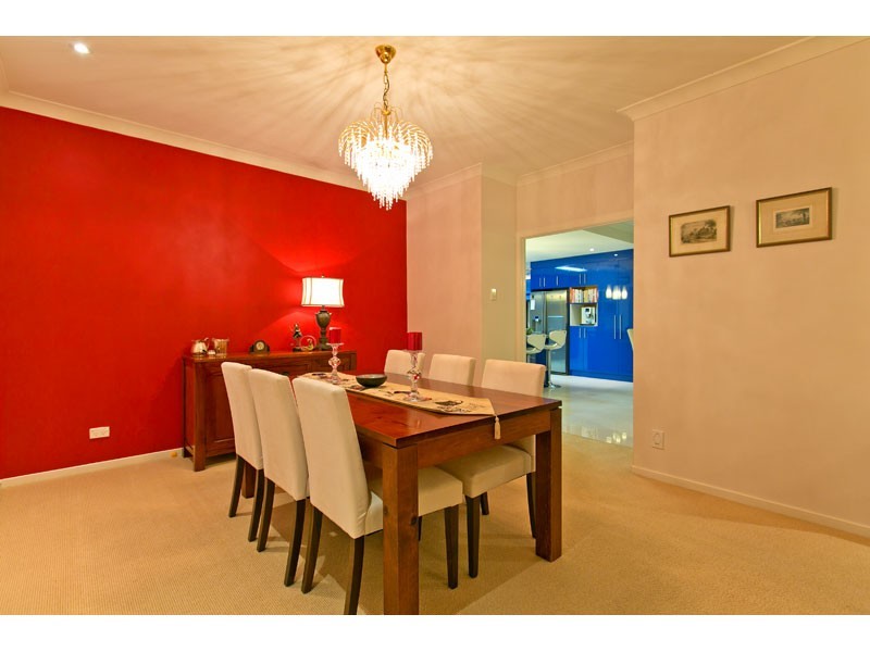 6 Bribie Close, Redland Bay QLD 4165