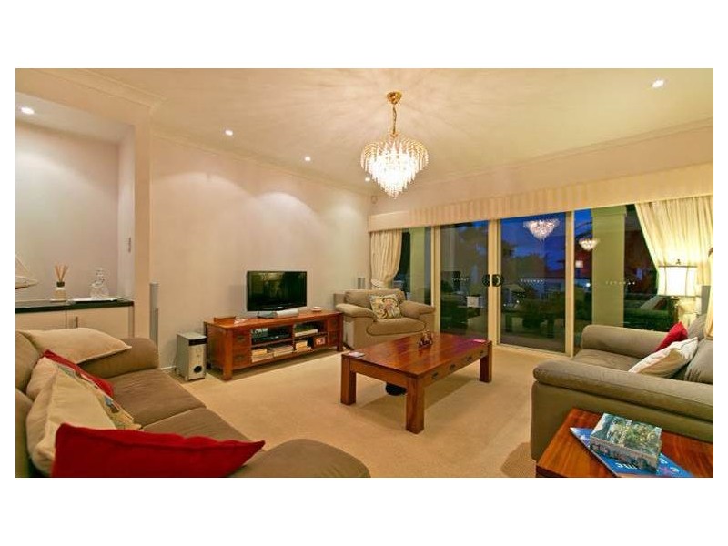 6 Bribie Close, Redland Bay QLD 4165
