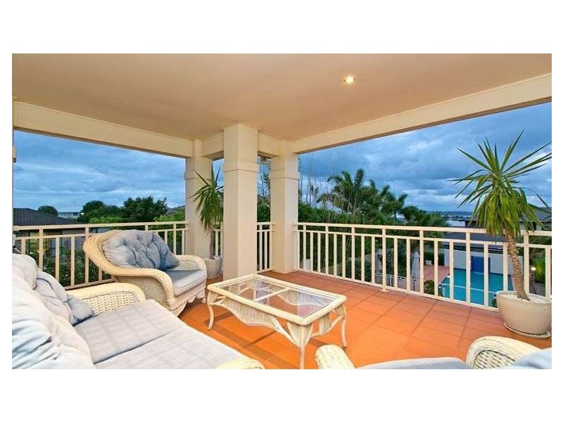 6 Bribie Close, Redland Bay QLD 4165