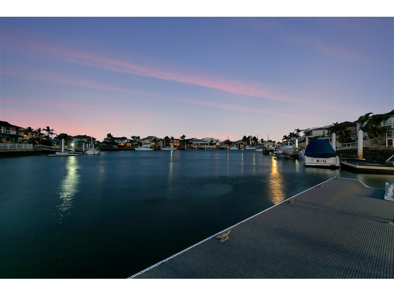 10 Mainroyal Court, Raby Bay QLD 4163