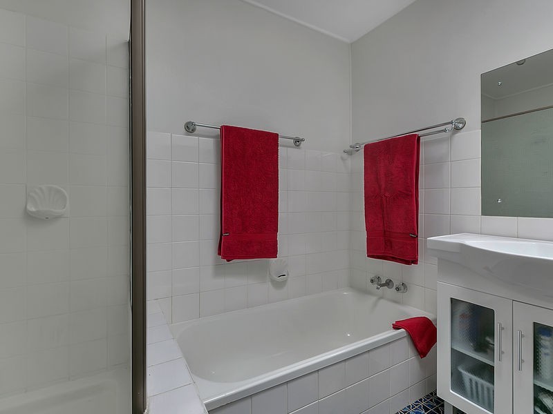 1 DANIELLE STREET, Cleveland QLD 4163