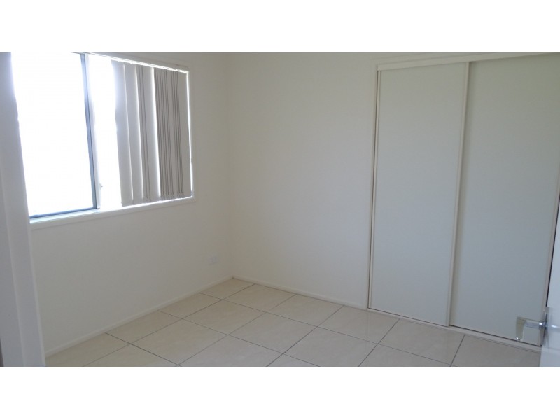 19 Lois Place, Redland Bay QLD 4165