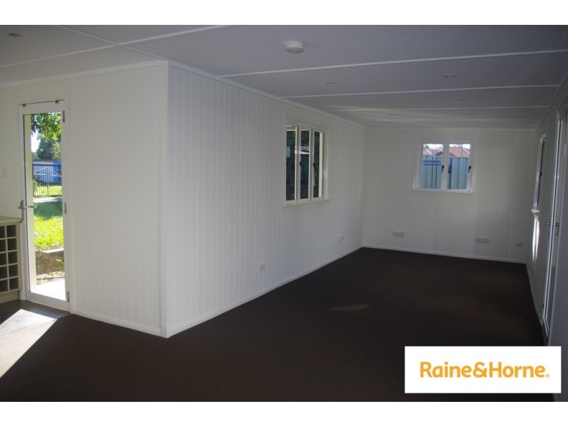 303 Esplanade, Redland Bay QLD 4165