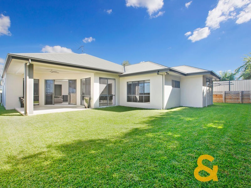 27 Aquila Street, Redland Bay QLD 4165