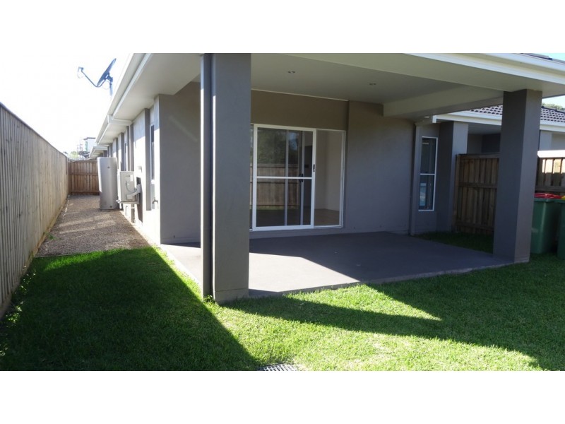 2 Sandalwood Street, Thornlands QLD 4164