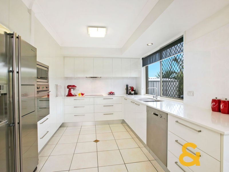 30 Hayman Street, Redland Bay QLD 4165