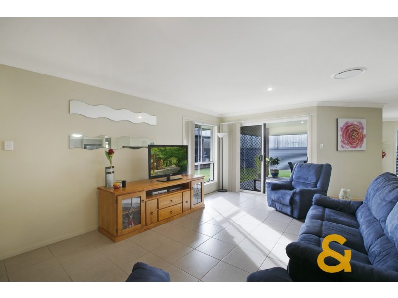 59 Aquila Street, Redland Bay QLD 4165