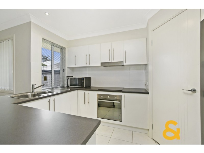 21 Riley Peter Place, Cleveland QLD 4163