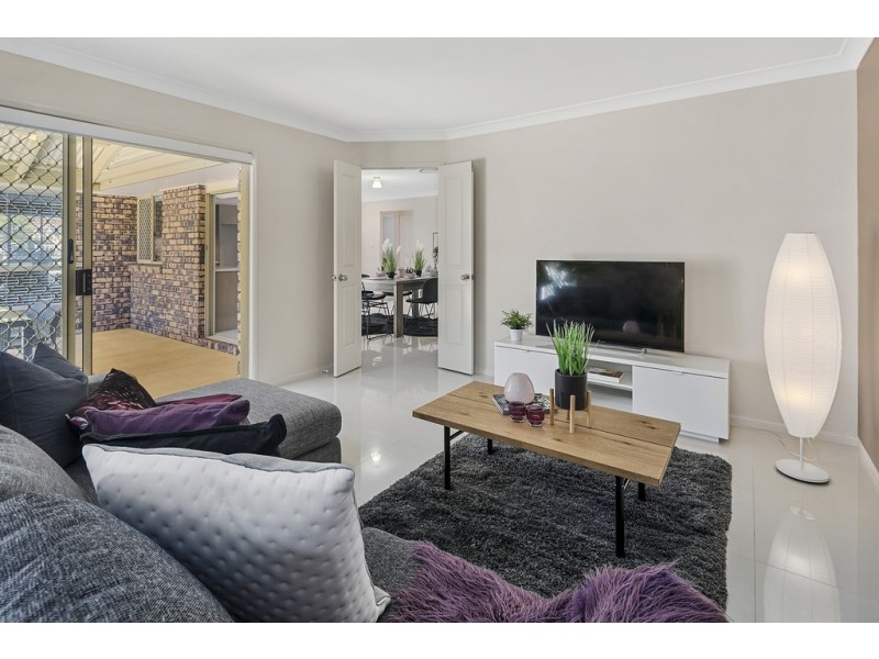 7 John Samuel Place, Ormiston QLD 4160