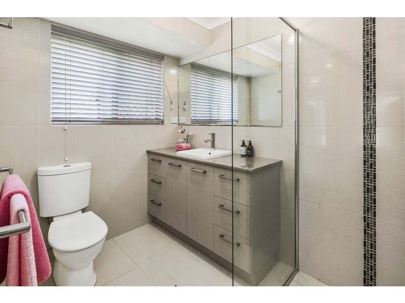 7 John Samuel Place, Ormiston QLD 4160