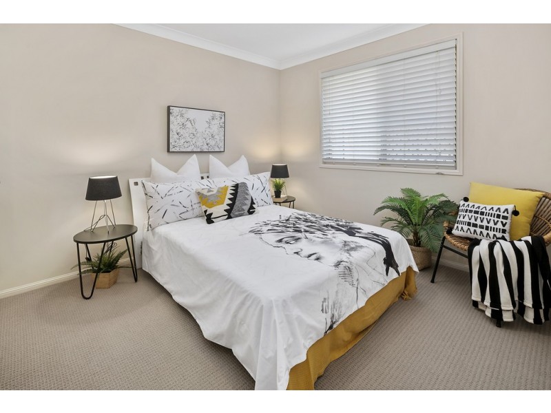 7 John Samuel Place, Ormiston QLD 4160