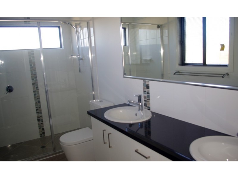 20 Rosemary Street, Thornlands QLD 4164