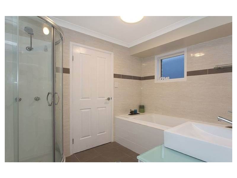 13 Lucy Court, Ormiston QLD 4160