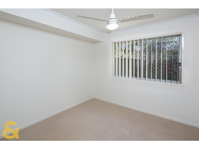 11 Shaw Place, Redland Bay QLD 4165