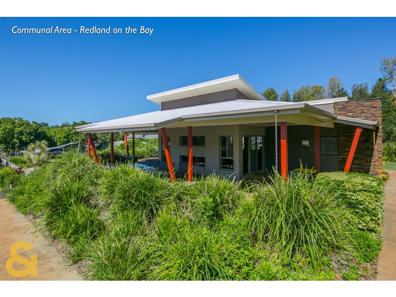 11 Shaw Place, Redland Bay QLD 4165