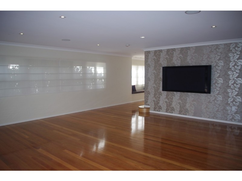 39 Gallipoli Road, Carina Heights QLD 4152