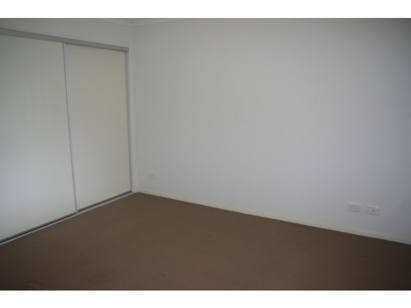 2/42 Riley Peter Place, Cleveland QLD 4163