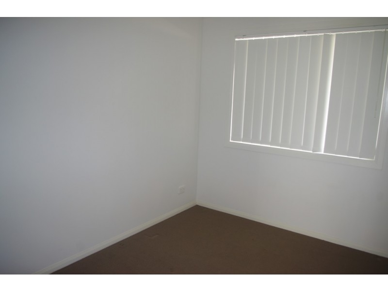 2/42 Riley Peter Place, Cleveland QLD 4163