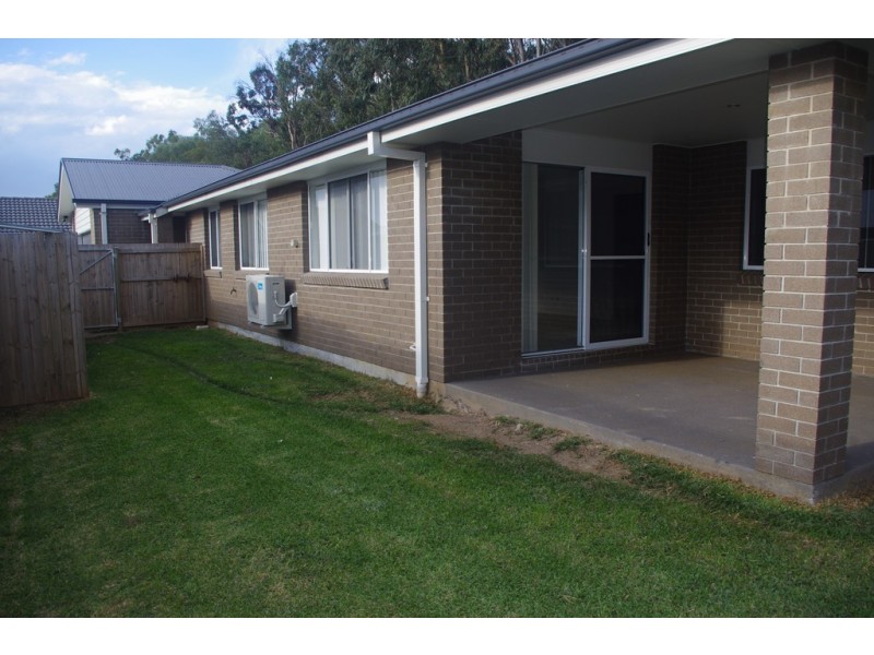 2/42 Riley Peter Place, Cleveland QLD 4163