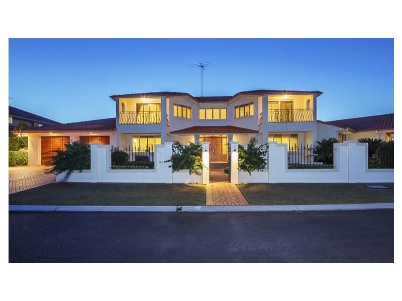 12 Viewfield Street, Redland Bay QLD 4165