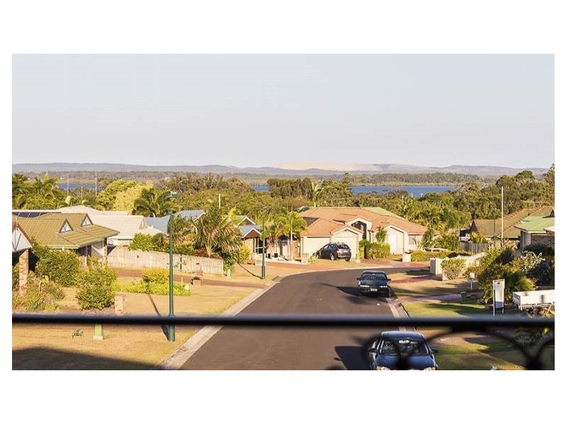 12 Viewfield Street, Redland Bay QLD 4165
