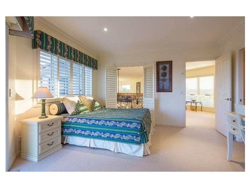 12 Viewfield Street, Redland Bay QLD 4165