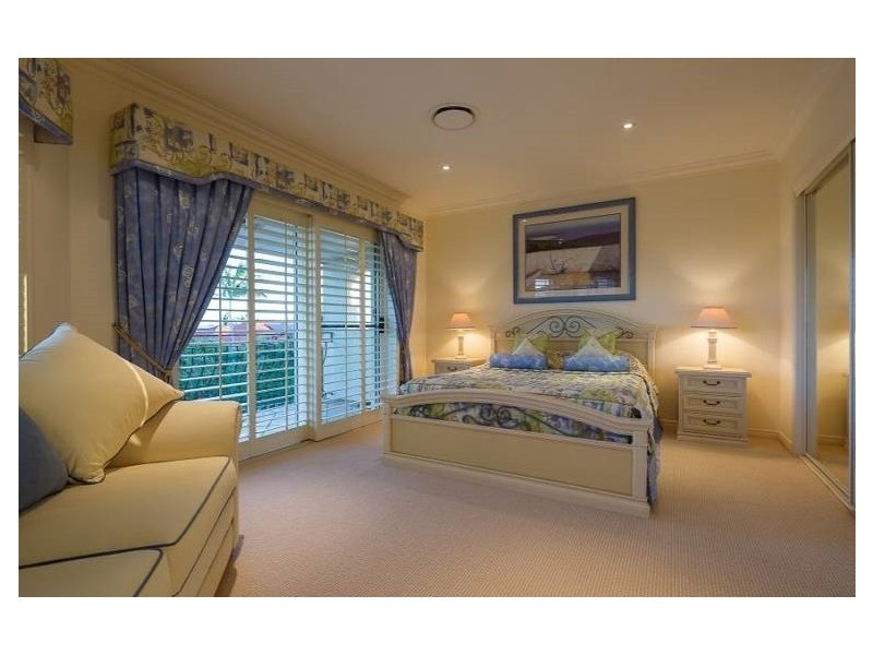 12 Viewfield Street, Redland Bay QLD 4165