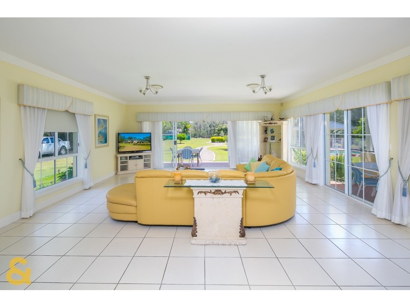 54 Marjorie Buckler Avenue, Redland Bay QLD 4165