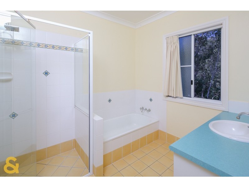 54 Marjorie Buckler Avenue, Redland Bay QLD 4165