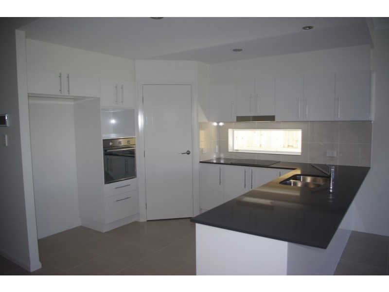 12A Rosemary Street, Thornlands QLD 4164