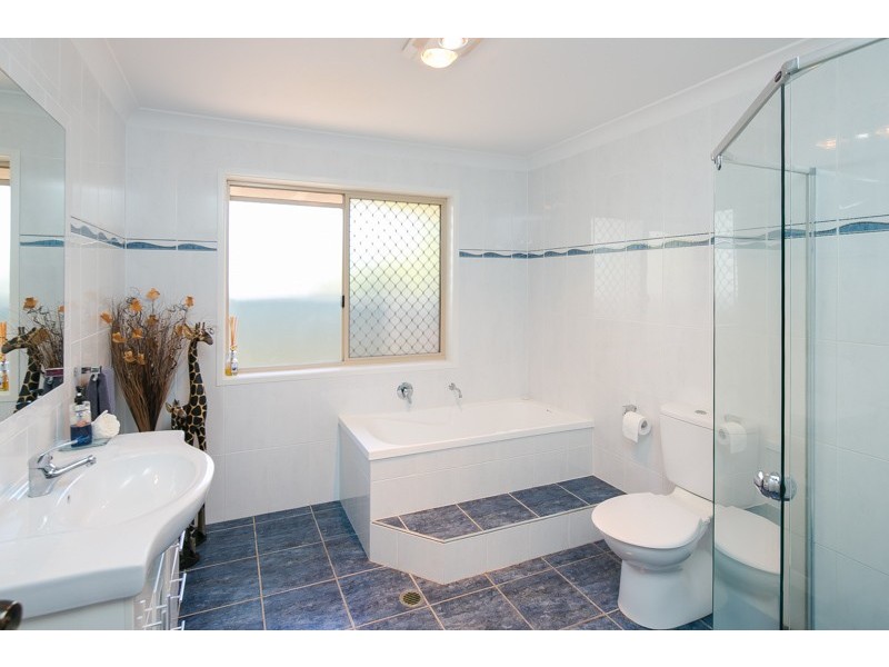 4 Claret Court, Thornlands QLD 4164