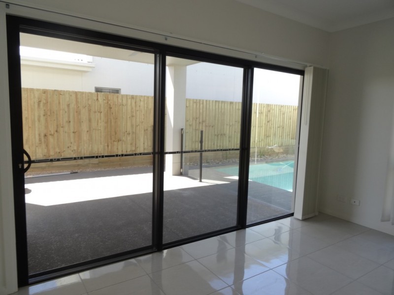 2/13 Elderberry Street, Thornlands QLD 4164