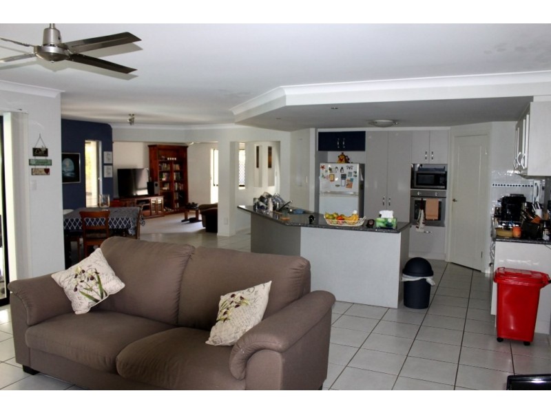 5 Windsong Circuit, Cleveland QLD 4163