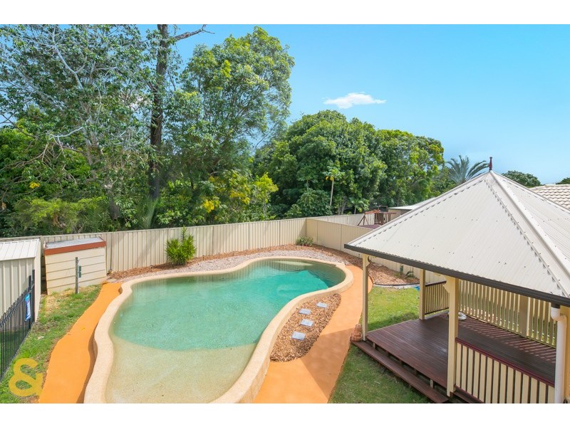 2 Jennifer Street, Birkdale QLD 4159