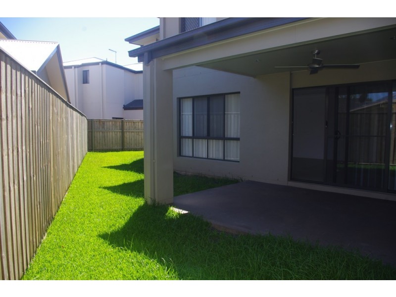 2/6 Sandalwood Street, Thornlands QLD 4164