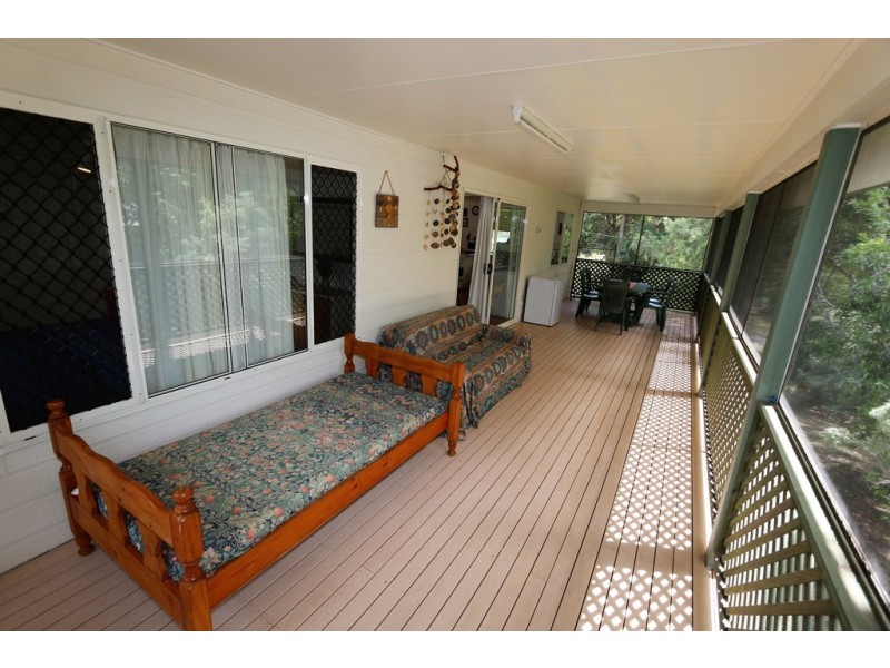 32 James Street, Coochiemudlo Island QLD 4184