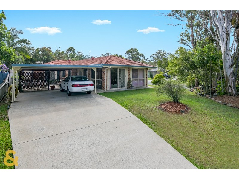 2 Spike Street, Redland Bay QLD 4165