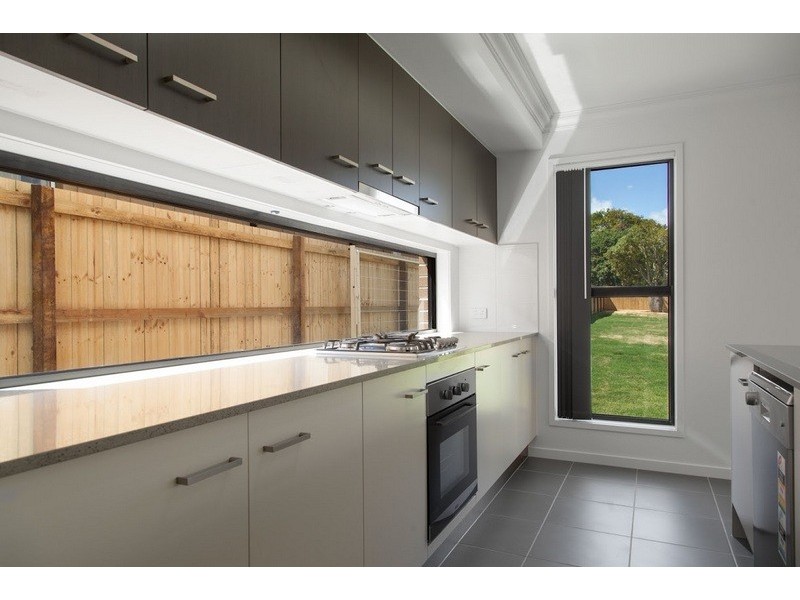 5 Base Street, Victoria Point QLD 4165