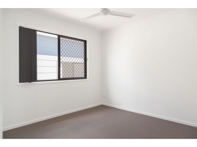 5 Base Street, Victoria Point QLD 4165