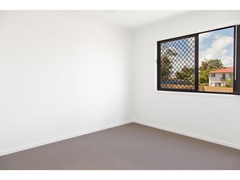 5 Base Street, Victoria Point QLD 4165