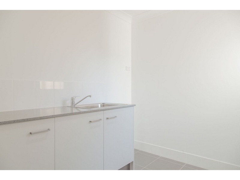 5 Base Street, Victoria Point QLD 4165