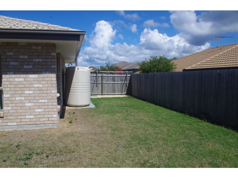 11 Lizard Place, Redland Bay QLD 4165