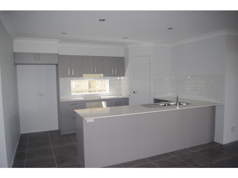 10A Rosemary Street, Thornlands QLD 4164