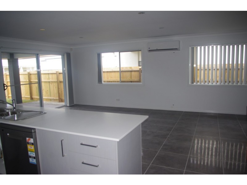 10A Rosemary Street, Thornlands QLD 4164