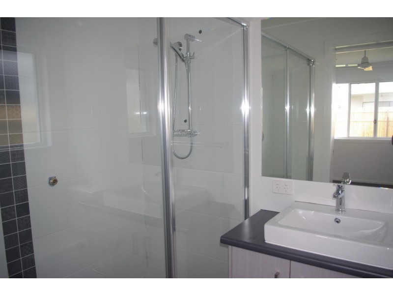 10A Rosemary Street, Thornlands QLD 4164