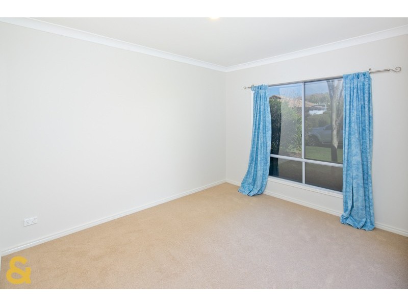 9 Aquila Street, Redland Bay QLD 4165